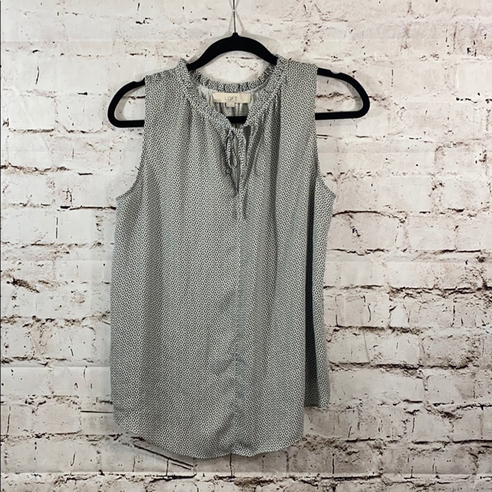 Women’s Loft blouse size M